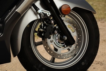 سوزوکی بورگمن ۲۰۰ - 2